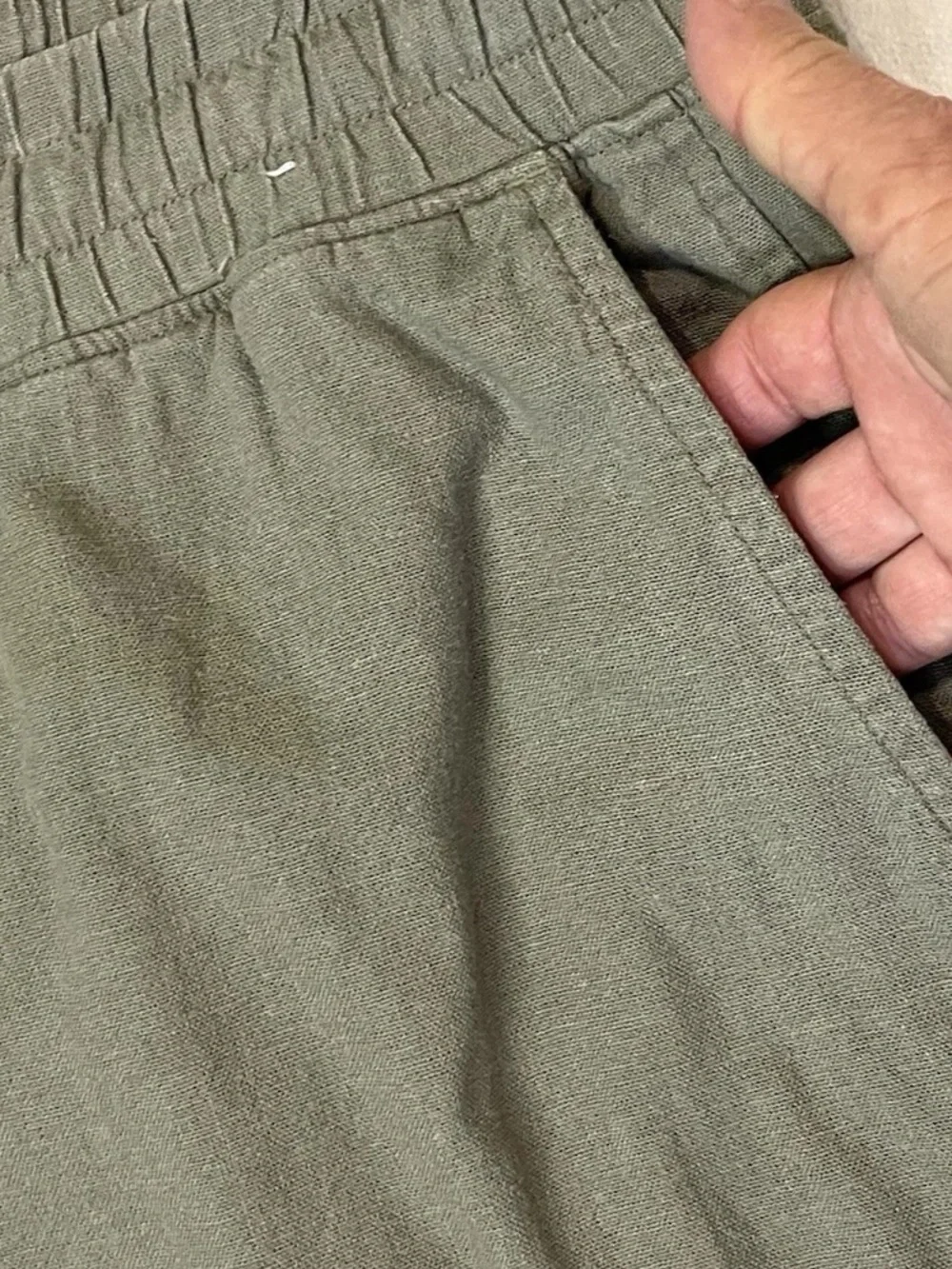 Gap nwot Olive Green Drawstring Women’s Casual Shorts size medium - Picture 3 of 8